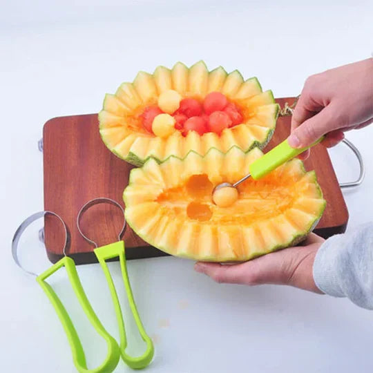 4 in 1 Multifunctional Fruit Cutting Tool