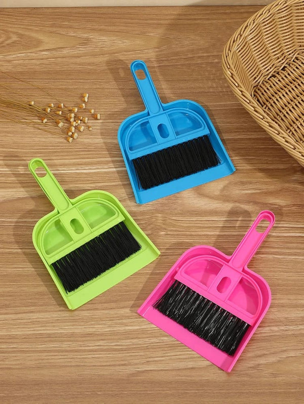 Buy 2 Get 2 Free Offer - Imported Portable High Quality Kit 2 Pcs Cleaning Brush & 2 Pcs Dustpan 4 Pcs